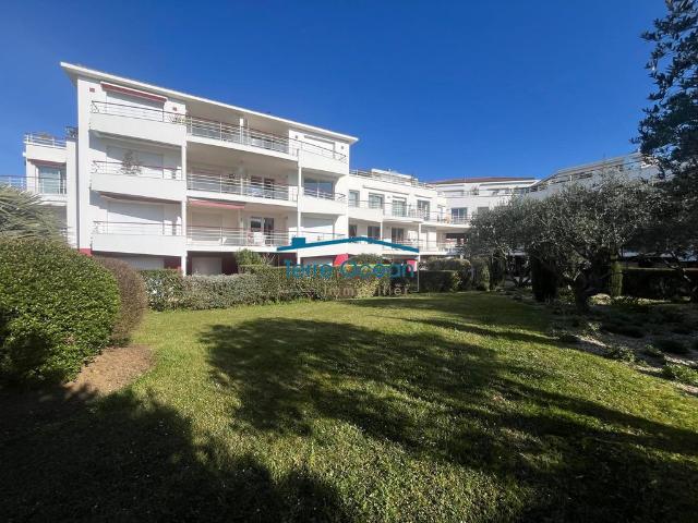 Appartement de luxe de 3 pièces en vente à Royan, France