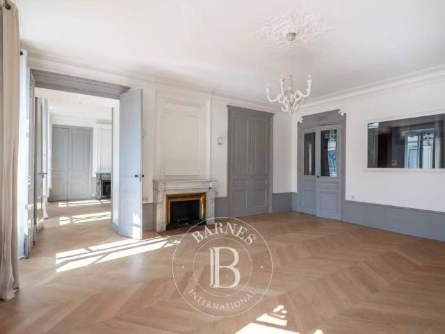 Appartement de luxe de 4 chambres en vente à Lyon, France