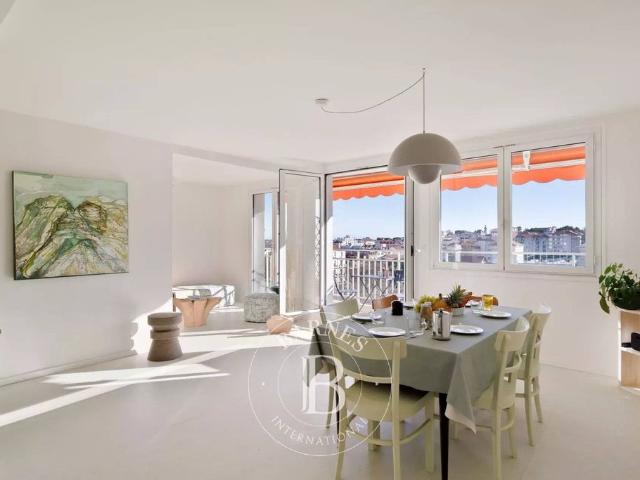 Appartement de luxe de 4 pièces en location à Biarritz, France