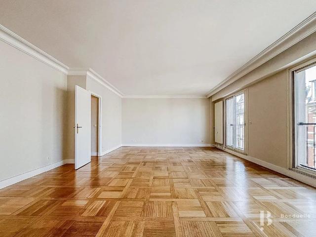 Appartement de luxe de 4 pièces en location à Monceau, Courcelles, Ternes, France