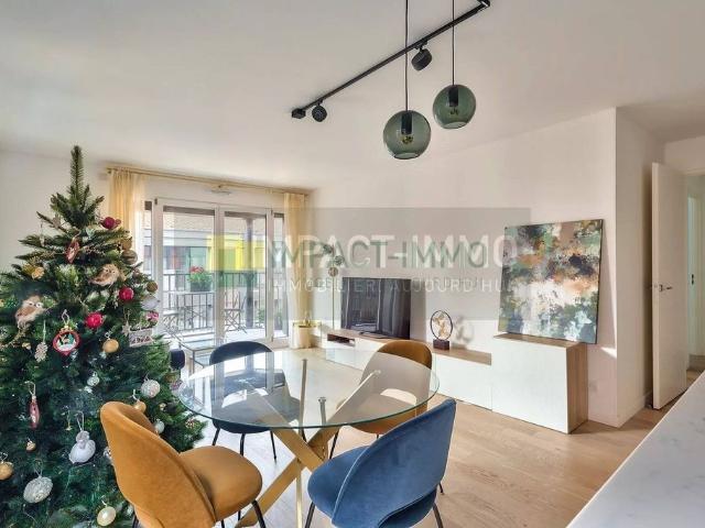 Appartement de luxe de 4 pièces en location à Puteaux, Île de France