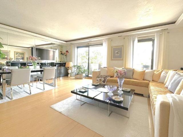 Appartement de 4 pièces de luxe en vente à Cannes, France