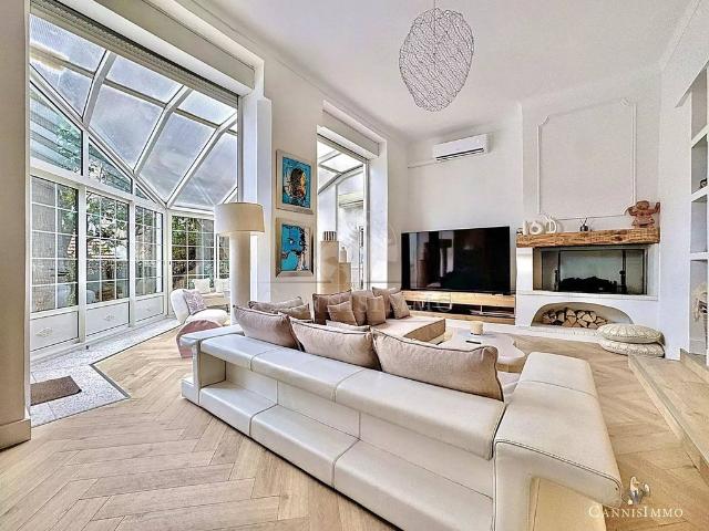 Appartement de luxe 2 chambres en vente à Cannes, Provence Alpes Côte d'Azur