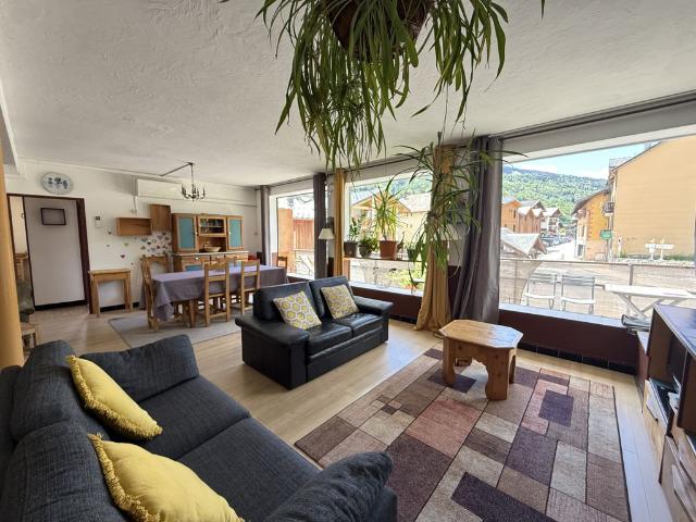 Appartement de luxe de 4 pièces en vente à Bozel, France