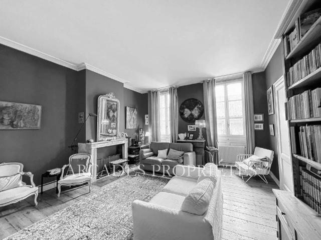 Appartement de luxe de 4 pièces en vente à Bordeaux, France