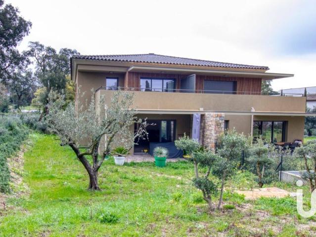 Appartement de luxe de 4 pièces en vente à Grimaud, France