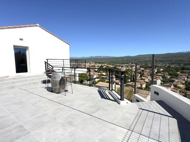 Appartement de luxe de 4 pièces en vente à Le Beausset, France