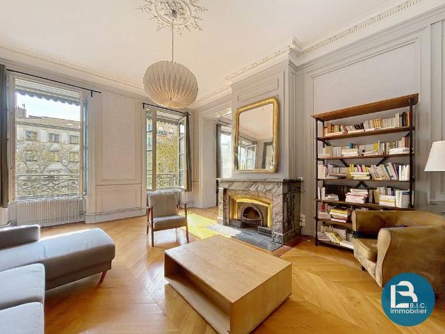 Appartement de luxe de 4 pièces en vente à Lyon, France
