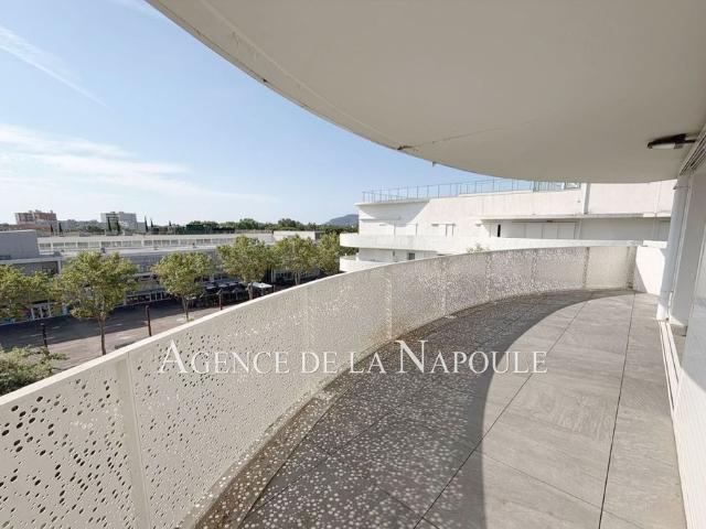 Appartement de luxe de 4 pièces en vente à Mandelieu, Provence Alpes Côte d'Azur