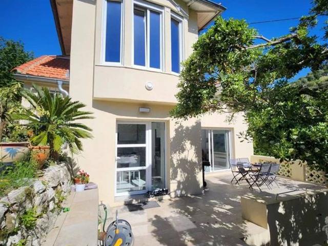 Maison de luxe de 4 pièces en vente à Menton, France