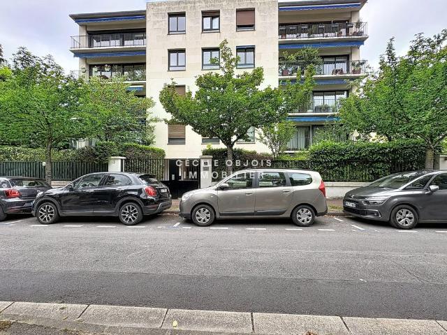 Appartement de luxe de 4 pièces en vente à Saint Maur des Fossés, France