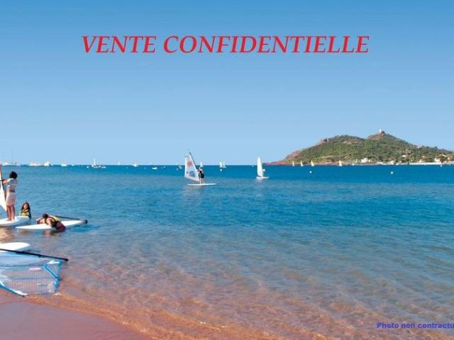 Appartement de luxe de 4 pièces en vente à Saint Raphaël, France