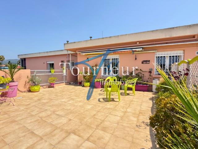 Appartement de luxe de 4 pièces en vente à Sanary sur Mer, France