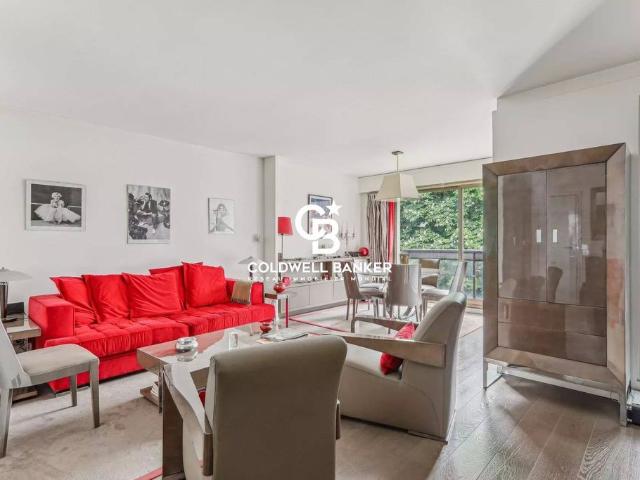 Appartement de luxe de 57 m2 en vente La Muette, Auteuil, Porte Dauphine, Paris, Île de France