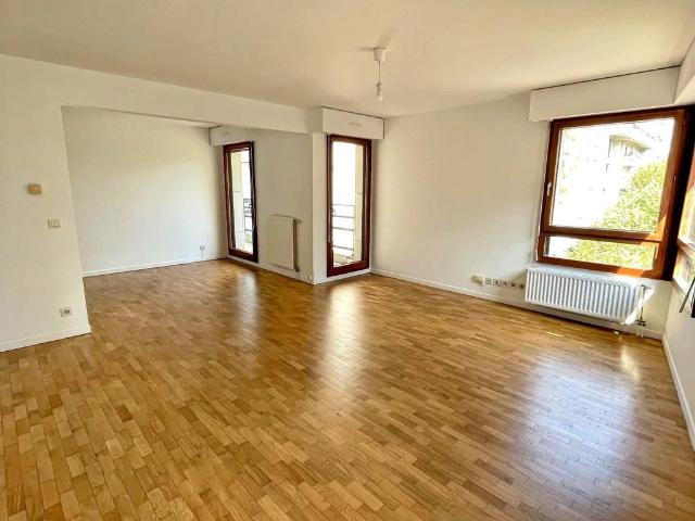 Appartement de luxe de 5 pièces en location à Rueil Malmaison, Île de France