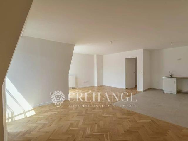 Appartement de luxe de 5 pièces en vente à Bougival, France