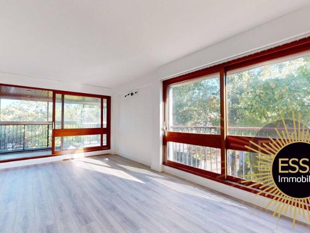 Appartement de luxe de 5 pièces en vente à Le Chesnay, France