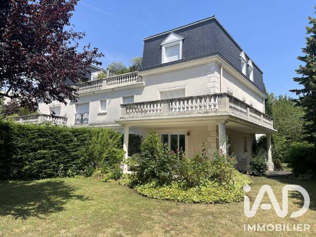 Appartement de luxe de 5 pièces en vente à Saint Maur des Fossés, France