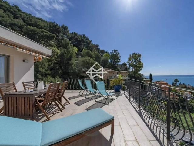 Appartement de luxe de 5 pièces en vente à Roquebrune Cap Martin, Provence Alpes Côte d'Azur