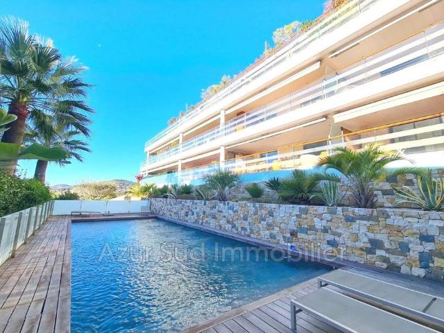 Appartement de luxe de 67 m2 en vente Antibes, France