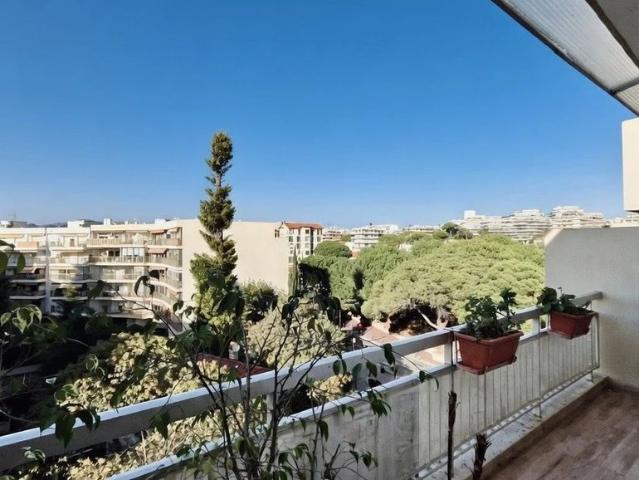 Appartement de luxe de 69 m2 en vente Antibes, Provence Alpes Côte d'Azur