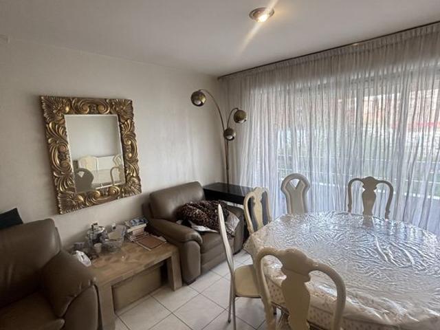 Appartement de luxe de 6 pièces en vente à Buttes Chaumont, Villette, Bas Belleville, Paris, Île de France