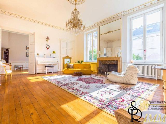 Appartement de luxe de 6 pièces en vente à Dijon, Bourgogne Franche Comté