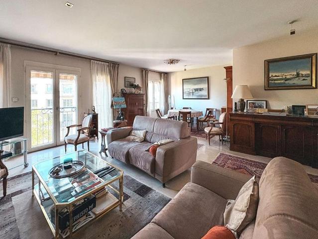 Appartement de luxe de 6 pièces en vente à Nantes, France