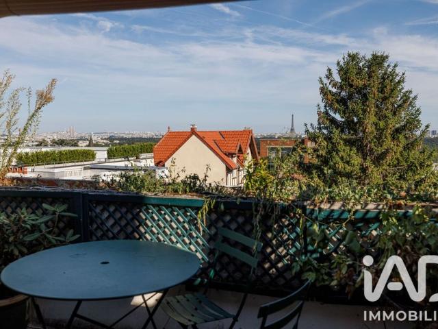 Appartement de luxe de 6 pièces en vente à Suresnes, France