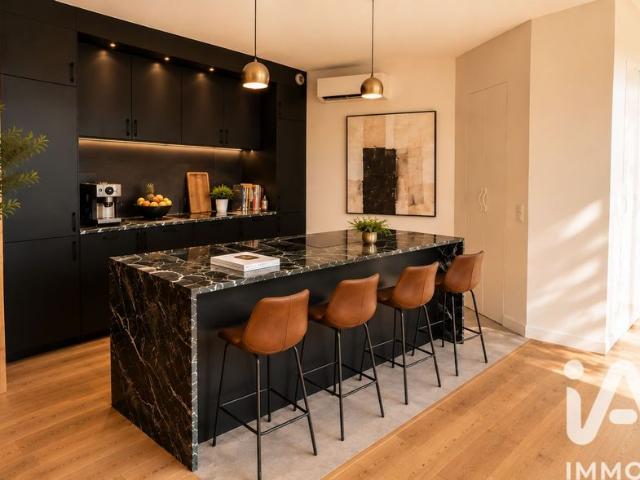 Appartement de luxe de 6 pièces en vente à Romainville, Île de France