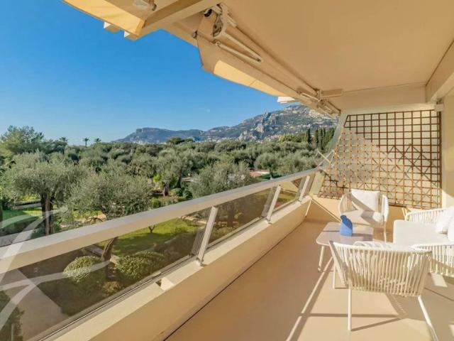 Appartement de luxe de 75 m2 en vente Roquebrune Cap Martin, Provence Alpes Côte d'Azur