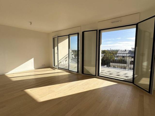 Appartement de luxe de 90 m2 en vente Suresnes, Île de France