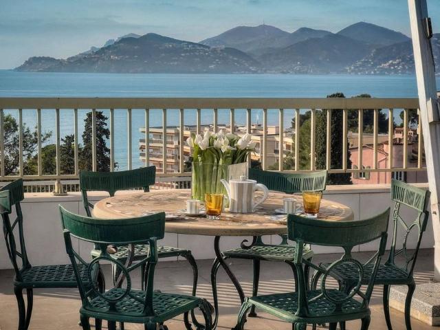 Appartement de luxe de 9 pièces en vente à Cannes, Provence Alpes Côte d'Azur