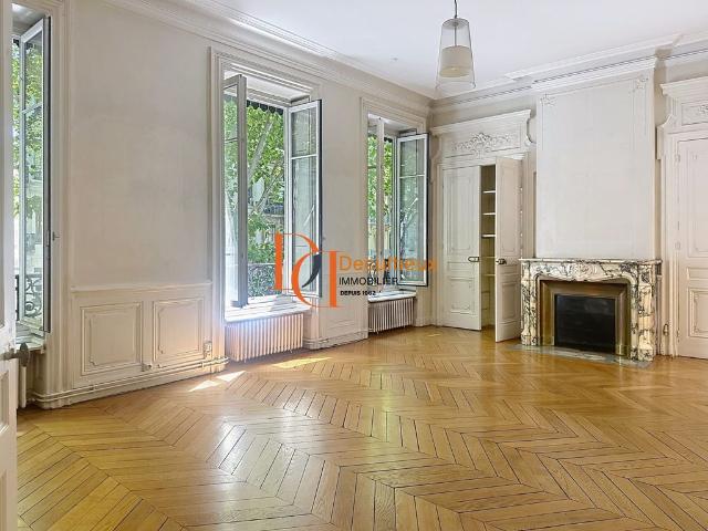 Appartement de 8 pièces de luxe en location à Lyon, France