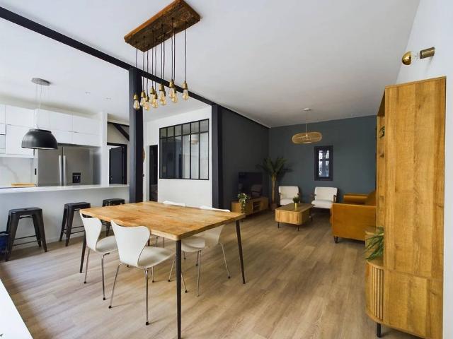 Appartement de luxe en location à Montmartre, Abbesses, Grandes Carrières, Paris, Île de France