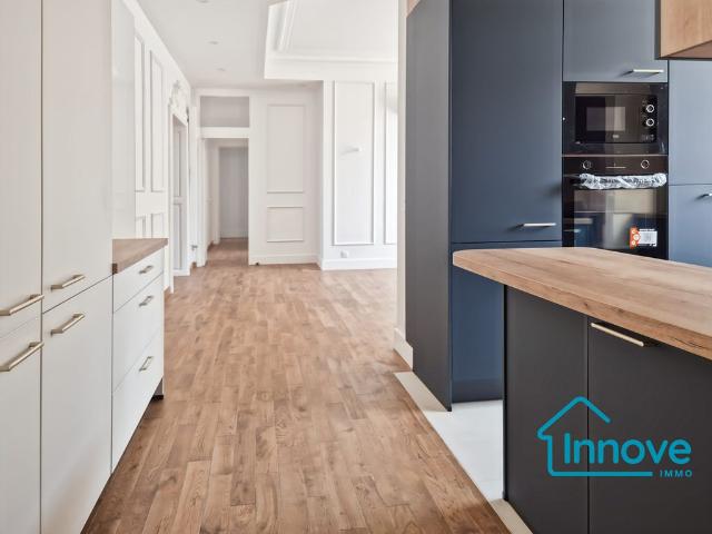 Appartement de luxe en location à Versailles, France