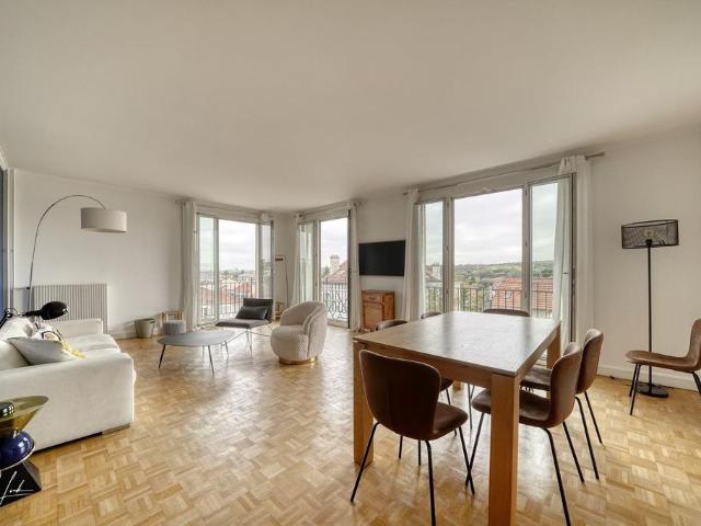 Appartement de luxe en vente à Garches, Île de France