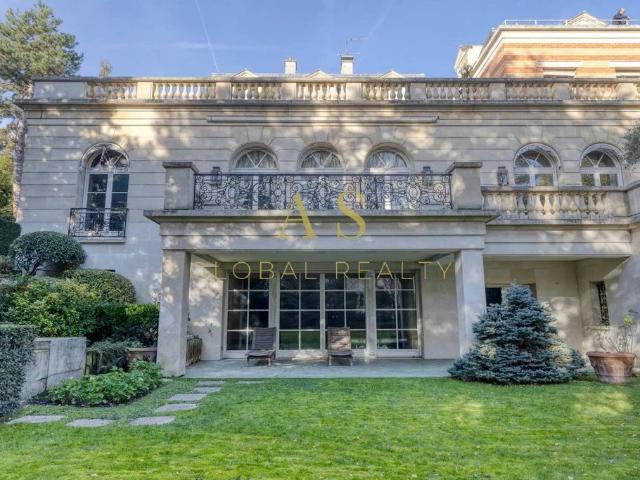 Appartement de luxe en vente à La Muette, Auteuil, Porte Dauphine, France