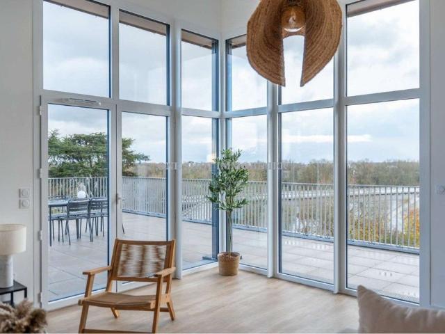 Appartement de luxe en vente à Saint Jean de la Ruelle, Centre