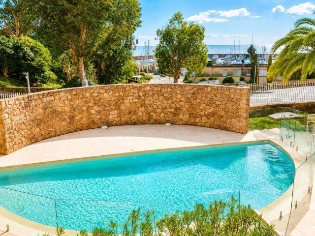 Appartement de luxe en vente à Théoule sur Mer, France