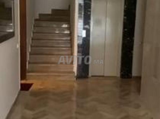 Appartement de luxe rue al arar