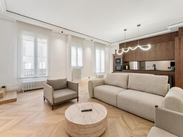 Appartement de luxe 1 chambres en location à La Muette, Auteuil, Porte Dauphine, France
