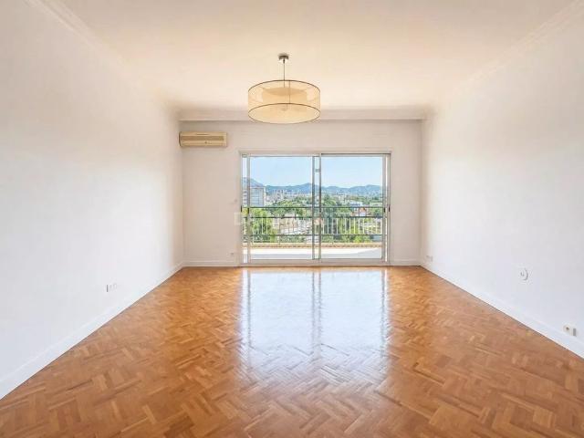 Appartement de luxe 2 chambres en location à Marseille, Provence Alpes Côte d'Azur