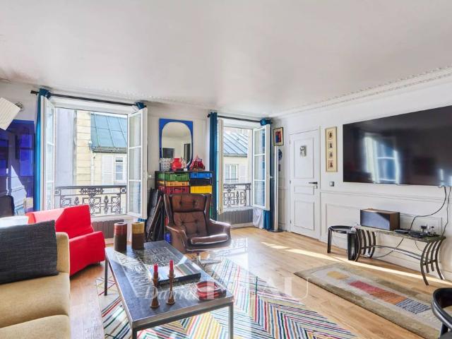 Appartement de luxe 2 chambres en vente à Tour Eiffel, Invalides – Ecole Militaire, Saint Thomas d’Aquin, France