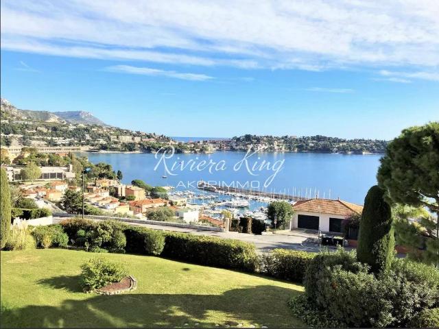 Appartement de luxe 2 chambres en vente à Villefranche sur Mer, France