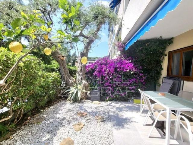 Appartement de luxe 2 chambres en vente à Antibes, France