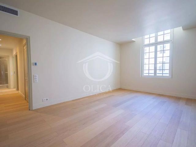 Appartement de luxe 2 chambres en vente à Antibes, Provence Alpes Côte d'Azur