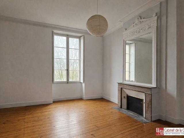 Appartement de luxe 2 chambres en vente à Bordeaux, France