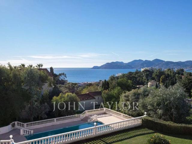 Appartement de luxe 2 chambres en vente à Cannes, France