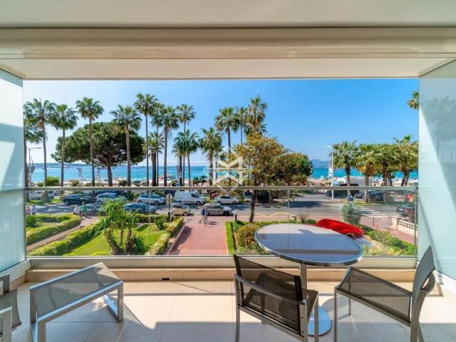 Appartement de luxe 2 chambres en vente à Cannes, France